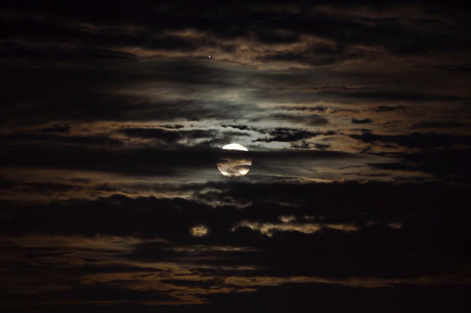 Photo of the moon and Jupiter together on November 28 by Cattleya Flores Viray in San Diego